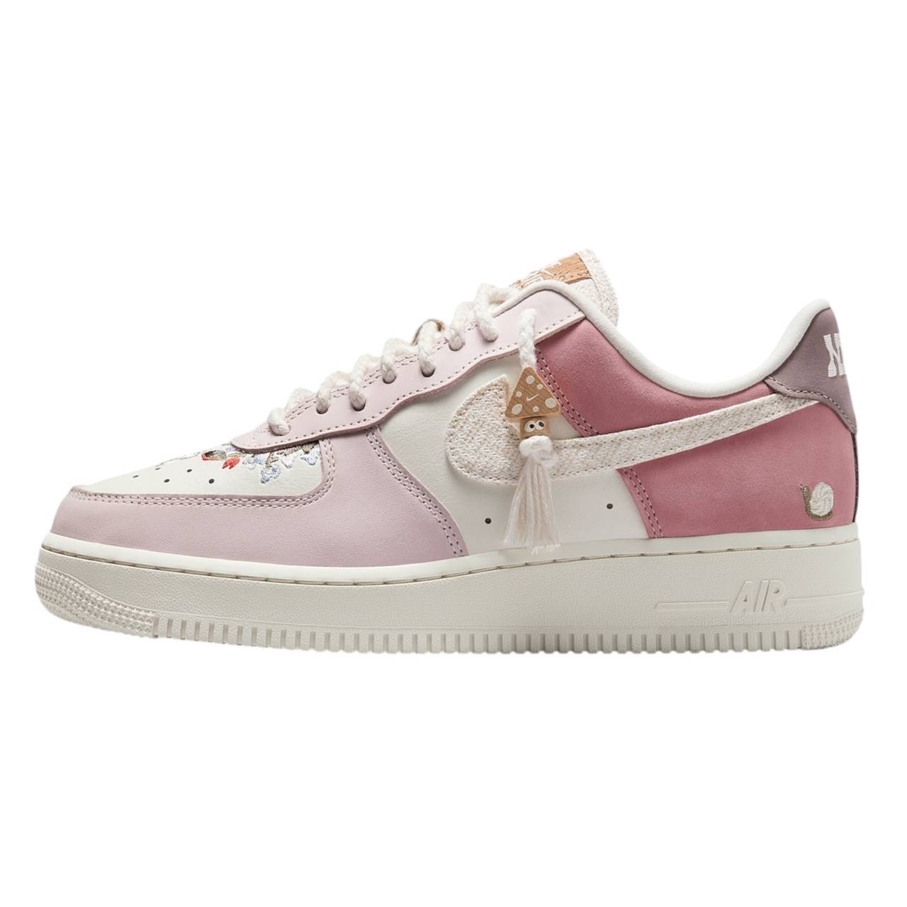 Nike Air Force 1 Low Mushroom (Women’s)